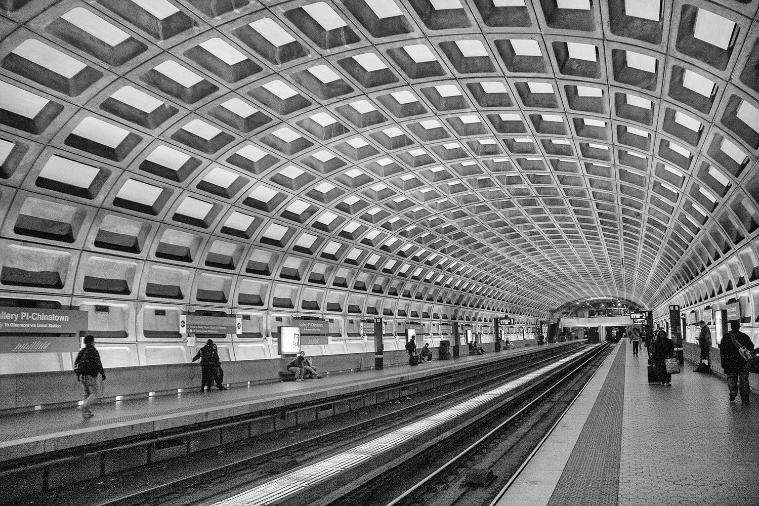 Washington DC Metro Station - Mel Annis